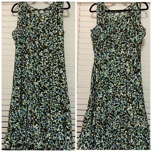 Semi fitted flare dress.